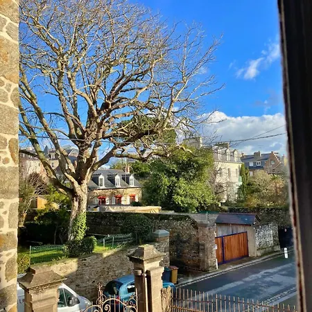 T3 Lumineux Proche De La Avec Place De Parking Dinard