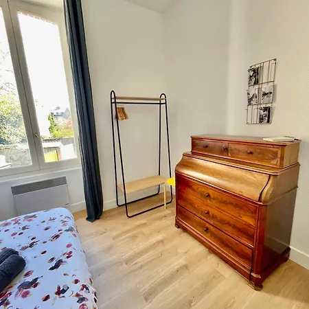 T3 Lumineux Proche De La Avec Place De Parking Dinard